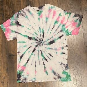 Gildan Tie-Dye T-Shirt in Pink, Green, and Black